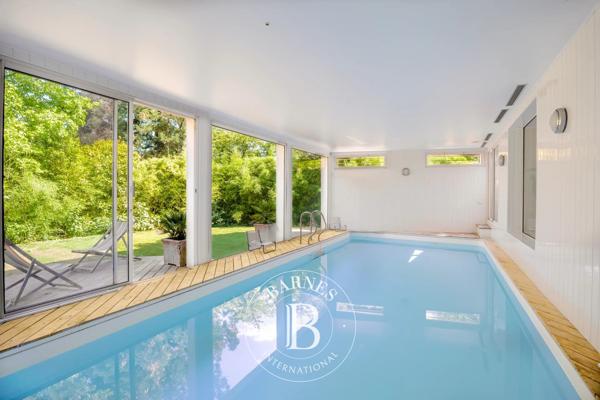 Vaucresson, Maison 4 Chambres -  221 m² à vendre