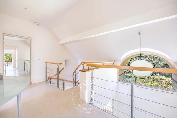 Vaucresson, Maison 4 Chambres -  221 m² à vendre