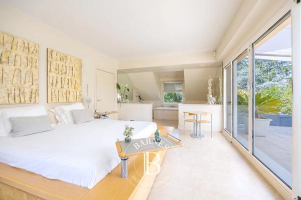 Vaucresson, Maison 4 Chambres -  221 m² à vendre