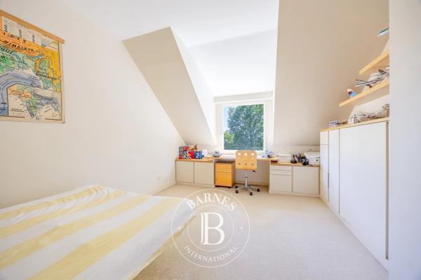 Vaucresson, Maison 4 Chambres -  221 m² à vendre