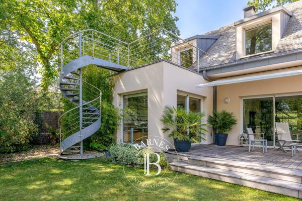 Vaucresson, Maison 4 Chambres -  221 m² à vendre