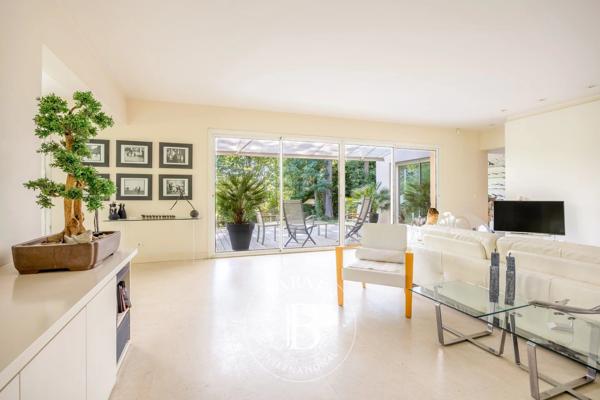 Vaucresson, Maison 4 Chambres -  221 m² à vendre