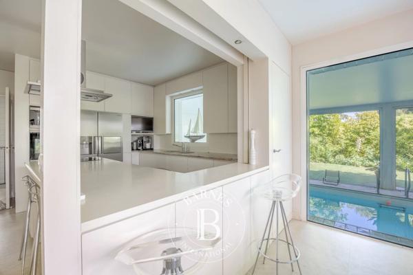 Vaucresson, Maison 4 Chambres -  221 m² à vendre
