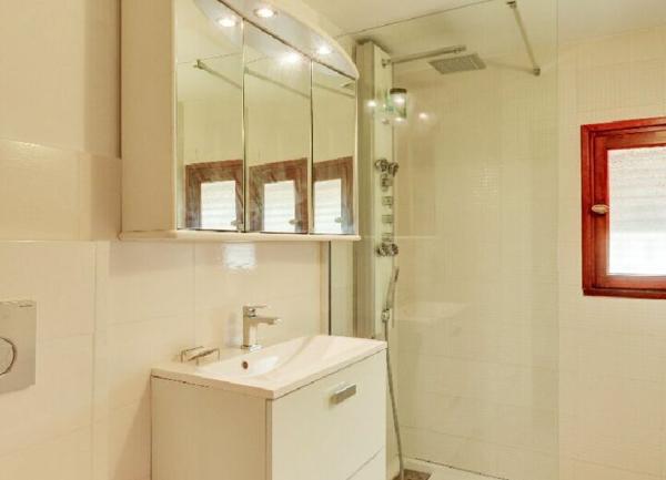 Maison à vendre    7 pièces • 245 m2 Vallauris