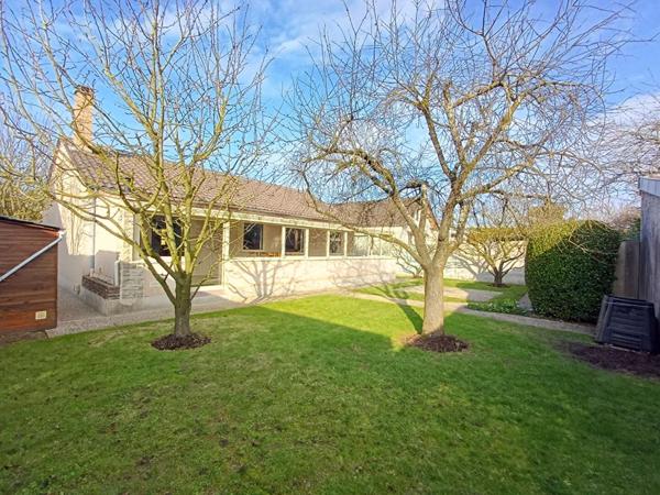 A 5 mn de Chalons, maison de plain-pied à Sarry 5 pièces - 3 chambres 118 m2