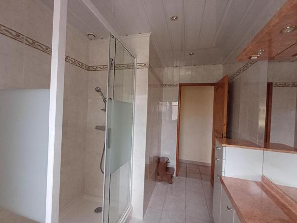 A 5 mn de Chalons, maison de plain-pied à Sarry 5 pièces - 3 chambres 118 m2