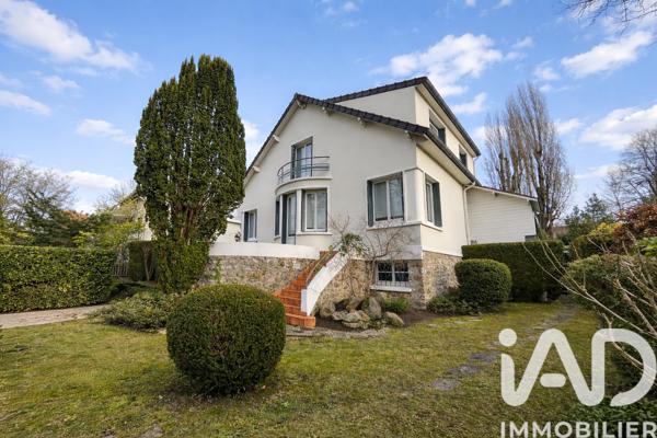 Maison à vendre 6 pièces 149 m² Sainte-Geneviève-des-Bois