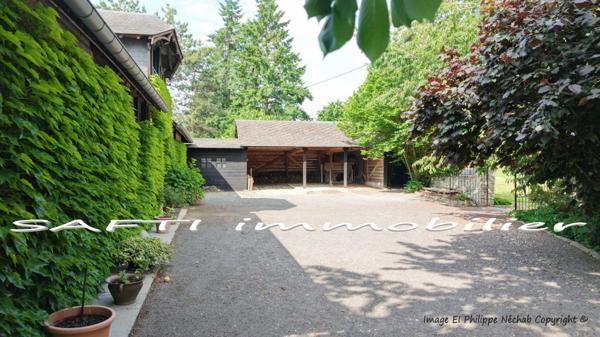 Propriété d’exception à 1 heure de PARIS : 335m2 habitables, 6/7 chambres, piscine, dépendances, parc de 7600m2 + projet d’aménagement sur encore 300m2.