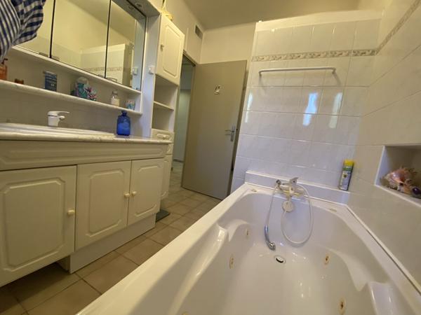 Maison L Isle Sur La Sorgue 5 pièce(s) 125 m2