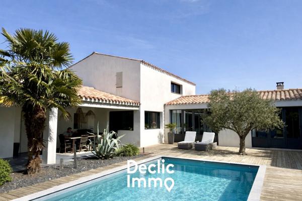 Vente maison contemporaine Saint pierre d'oleron, 250m² 5 pièces 894 400€ avec piscine