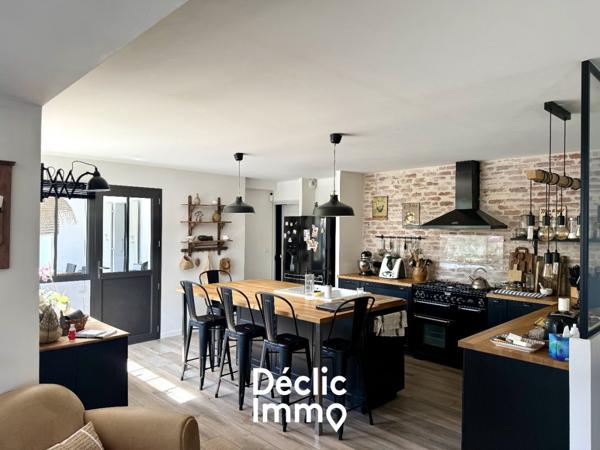Vente maison contemporaine Saint pierre d'oleron, 250m² 5 pièces 894 400€ avec piscine