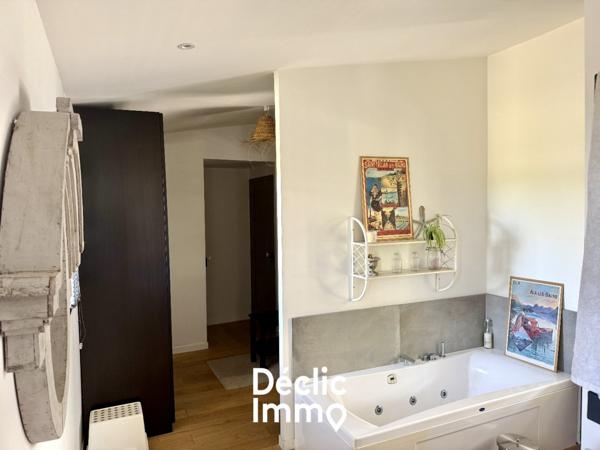Vente maison contemporaine Saint pierre d'oleron, 250m² 5 pièces 894 400€ avec piscine