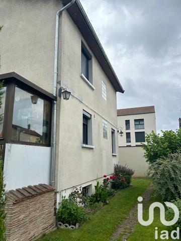 House for sale 5 rooms 102 m² Saint-Parres-aux-Tertres