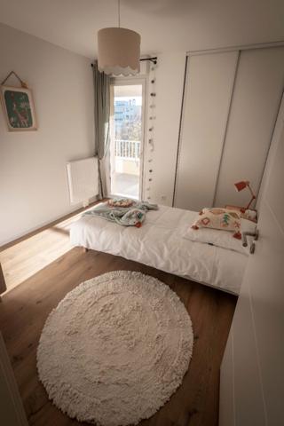 A VENDRE T3 NEUF DISPONIBLE DE SUITE BD JULES VERNE à NANTES