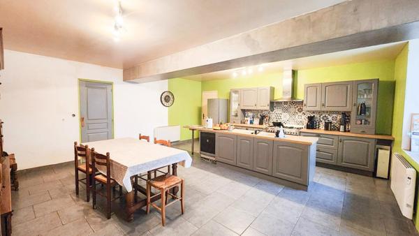 Maison à COURCELLES-LA-FORET, 72270 - 5 pièces 160m²