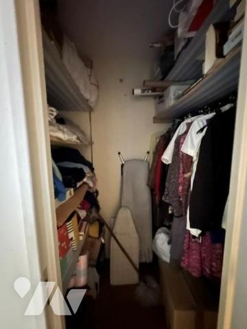 "INVESTISSEMENT" Appartement "loué", de type 3 pièces avec un box et un parking privatif 