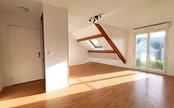 Appartement à vendre    2 pièces • 43 m2 Mézières-sur-Seine