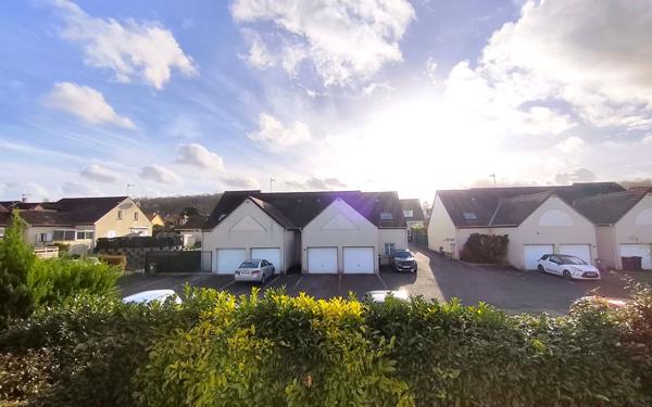 Appartement à vendre    2 pièces • 43 m2 Mézières-sur-Seine