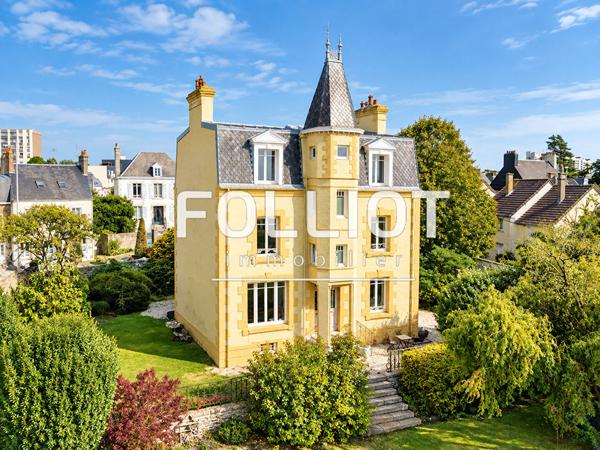 Maison de grand standing à vendre à Granville - 7 chambres, 192 m²
