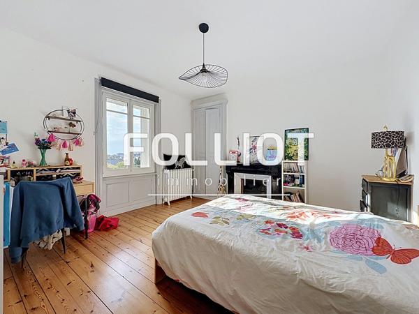 Maison de grand standing à vendre à Granville - 7 chambres, 192 m²