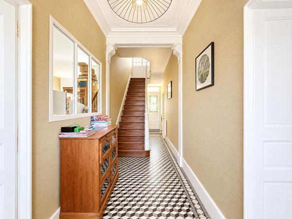 Maison de grand standing à vendre à Granville - 7 chambres, 192 m²