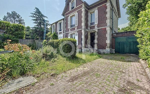Maison à vendre    5 pièces • 117,85 m2 Vineuil-Saint-Firmin