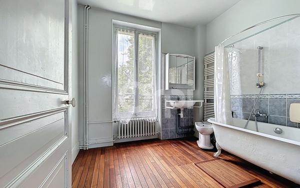 Maison à vendre    5 pièces • 117,85 m2 Vineuil-Saint-Firmin