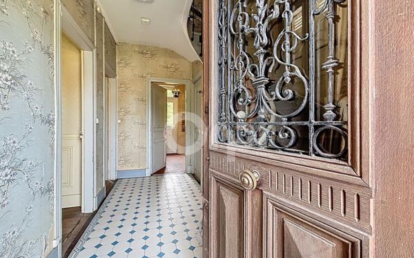 Maison à vendre    5 pièces • 117,85 m2 Vineuil-Saint-Firmin