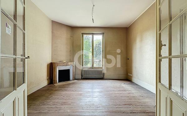 Maison à vendre    5 pièces • 117,85 m2 Vineuil-Saint-Firmin