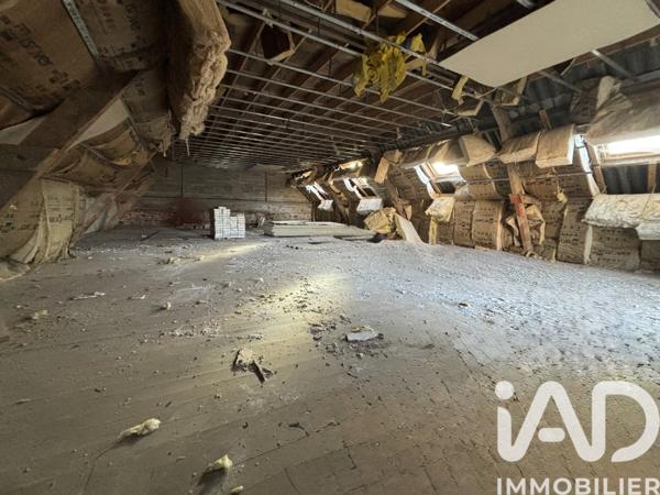 Maison à vendre 2 pièces 270 m² Bais