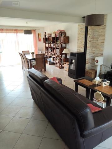 Maison à vendre à Sainte-Jamme-sur-Sarthe dans la Sarthe (72380), ref : 72125-68