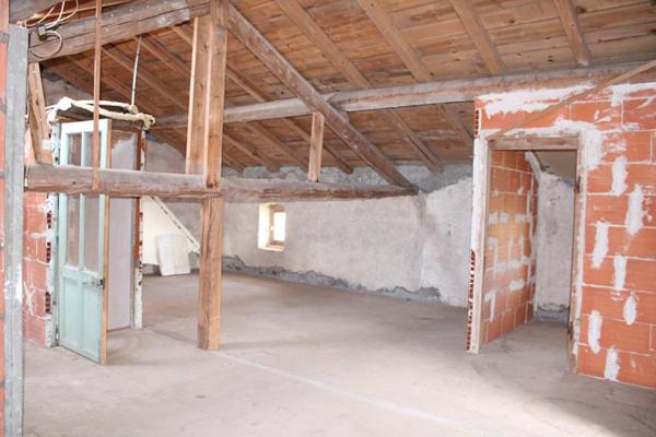 Maison Landos 6 pièce(s) 103 m2 garage, cour et atelier