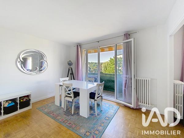Appartement à vendre 4 pièces 74,79 m² Garches
