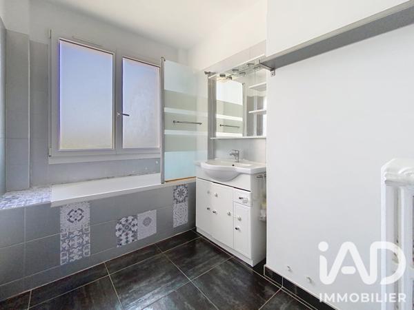 Appartement à vendre 4 pièces 74,79 m² Garches
