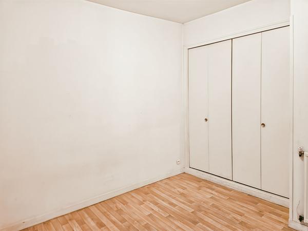 3 pièces à rénover, immeuble de caractère au coeur de Vannes