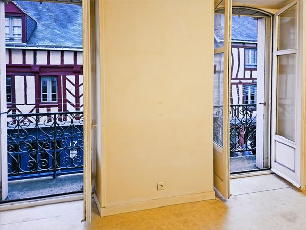 3 pièces à rénover, immeuble de caractère au coeur de Vannes
