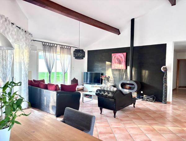 Magnifique villa de 145 m² avec piscine sur 2500 m² - Miremont (31190)