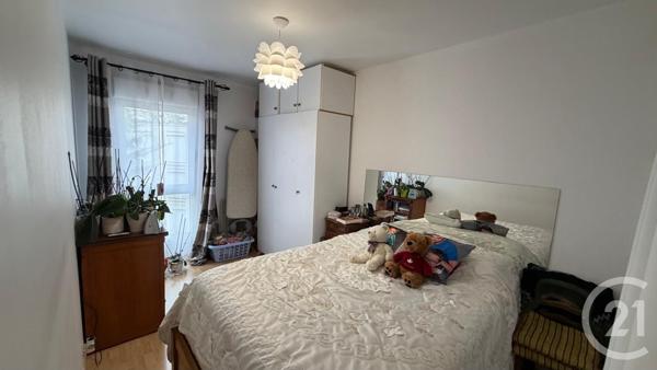 Appartement F4 à vendre  4 pièces - 76,65 m2 EVRY - 91