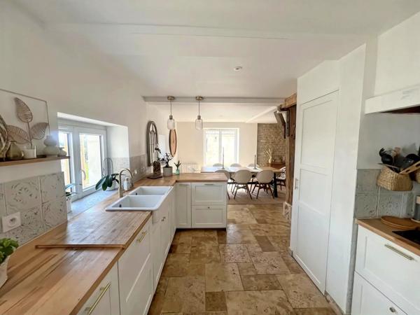 Vente Propriété 8 pièces 258 m2 à Houdan