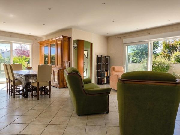 Pavillon contemporain de plain pied (2009) – 117 m² – Calme, lumière et sans vis-à-vis