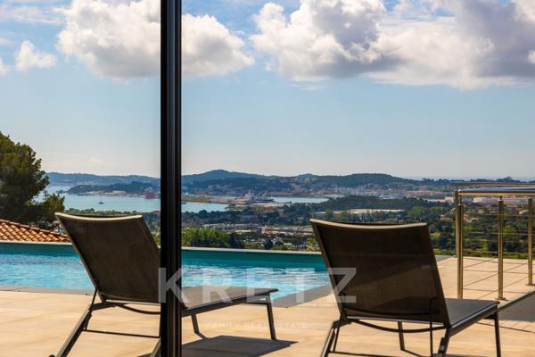 Contemporaine vue mer