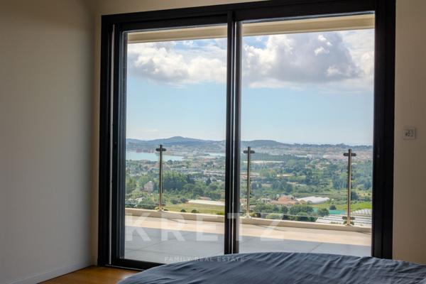 Contemporaine vue mer