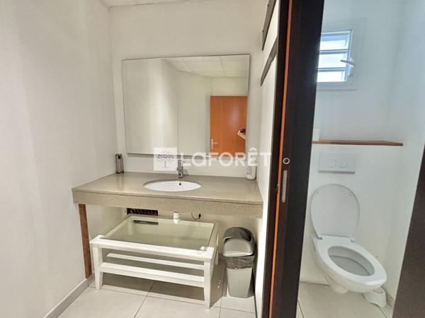 Location bureau Rivière-Salée - 19 m² - 650 €/mois
