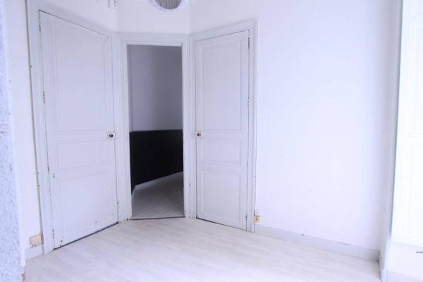 Appartement 3 pièces                                        - 44000 Nantes - DOBREE Réf : 10468