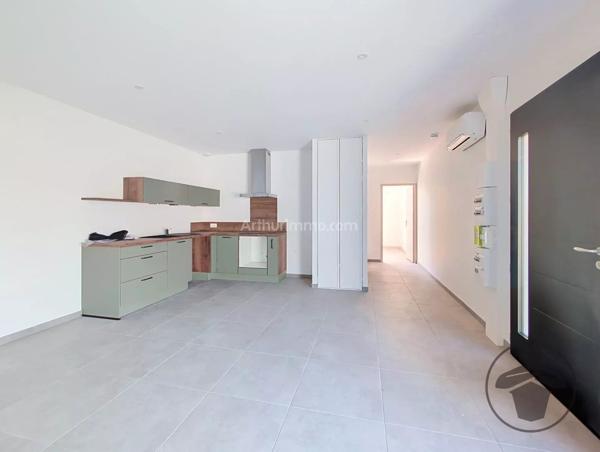 Location                                                      Appartement
                        
                     2 pièces                      51 m2                     à Coutras