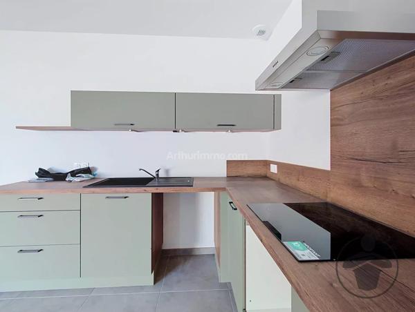 Location                                                      Appartement
                        
                     2 pièces                      51 m2                     à Coutras