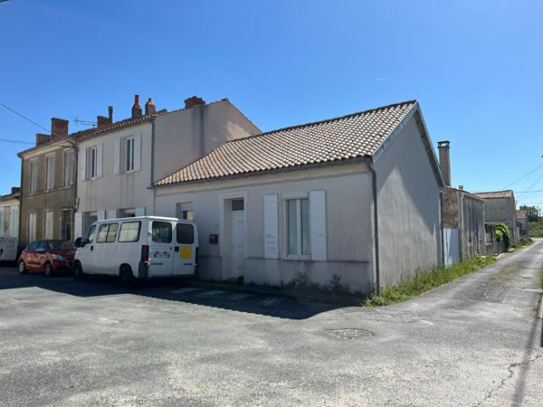 Maison familiale avec 5 chambres et fort potentiel au Château d'Oléron