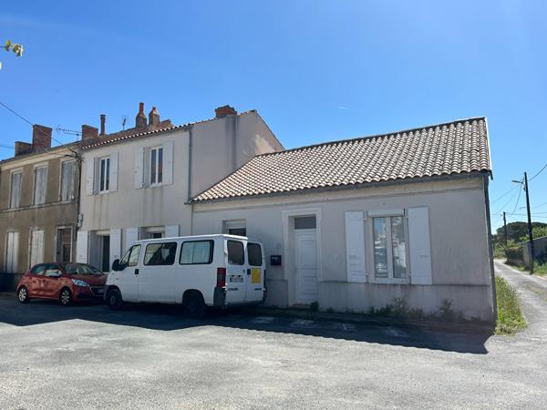 Maison familiale avec 5 chambres et fort potentiel au Château d'Oléron
