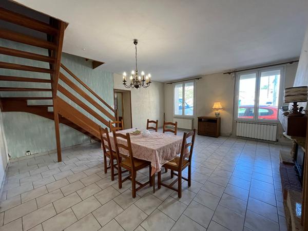 Maison familiale avec 5 chambres et fort potentiel au Château d'Oléron