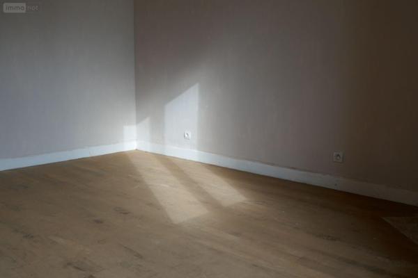 Pavillon à vendre à Saint-Benoît-du-Sault dans l'Indre (36170), ref : 037/1151